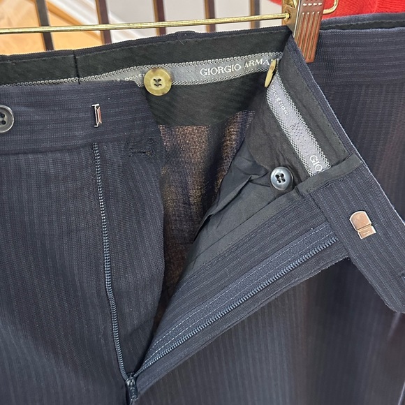 Giorgio Armani Suit - Navy Blue - Picture 13 of 15